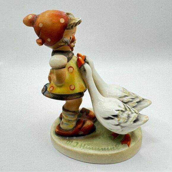 Vintage Hummel Goose Girl 473/0 Goebel Girl with Two Geese Figurine, W. Germany - Picture 4 of 7